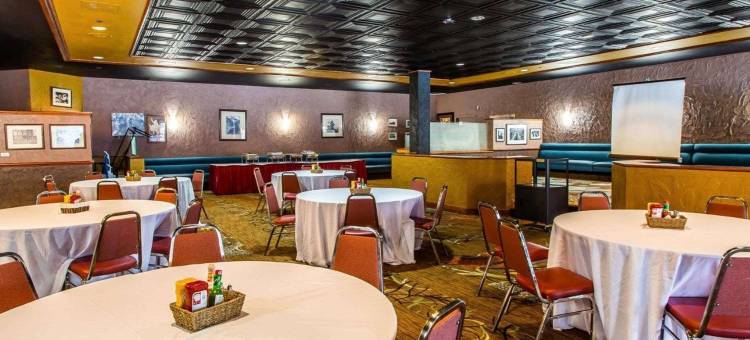 格里利市中心凯艺酒店及会议中心(Quality Inn and Conference Center Greeley Downtown)图片