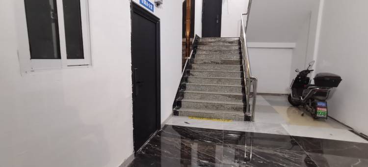 单间公寓出租(灯民路1号分店)图片