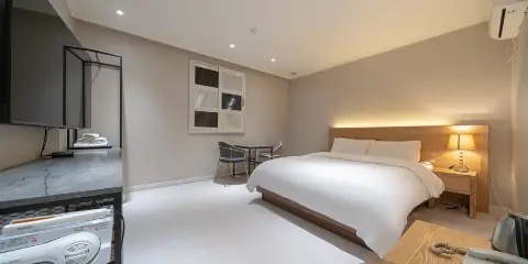 一山奧貝森