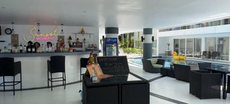 B14 - 两卧室公寓带泳池通道，卡伦海滩(B14 - 2 Bedroom Condo with Pool Access, Karon Beach)图片