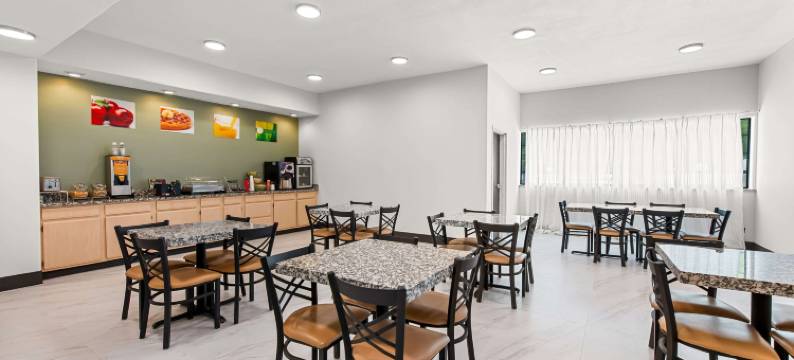 基尔戈尔-朗维尤品质酒店套房(Quality Inn & Suites Kilgore-Longview)图片