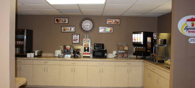 张伯伦温德姆速8酒店(Super 8 by Wyndham Chamberlain SD)图片