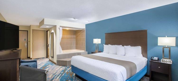 普雷里德欣温德姆美吟温德姆酒店(AmericInn by Wyndham Prairie du Chien)图片