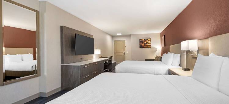 贝斯特韦斯特优质蒂梅丘拉葡萄酒乡优质套房酒店(Best Western Plus Temecula Wine Country Hotel & Suites)图片