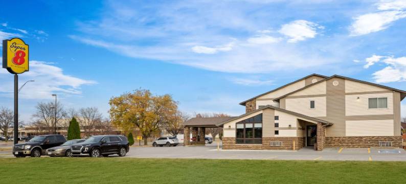 韦弗利速8酒店(Super 8 by Wyndham Waverly)图片