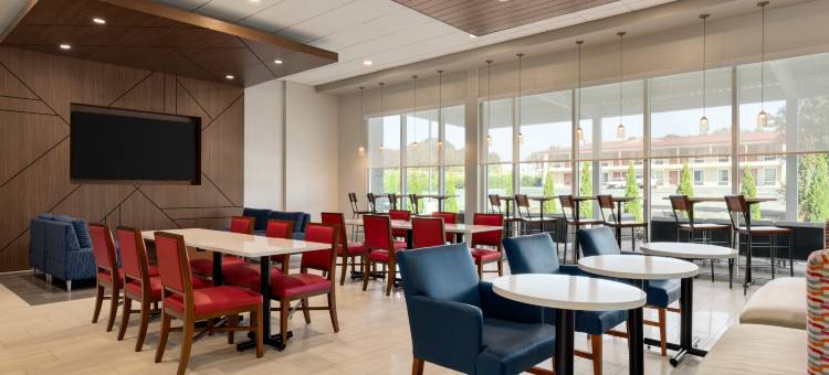 Holiday Inn Express & Suites Dalton - Market ST图片