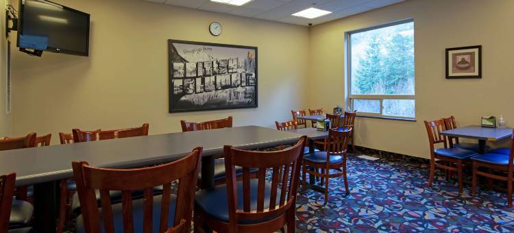 坎卢普斯速8酒店(Super 8 by Wyndham Kamloops on the Hill)图片