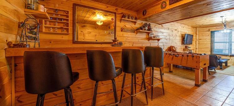 蓝岭山脉宁静小屋-带门禁, WiFi, 热水浴缸, 火坑, 游戏室(Peaceful Blue Ridge Mtn Cabin-Gated, WiFi, Hot Tub, Fire Pit, Game Room)图片
