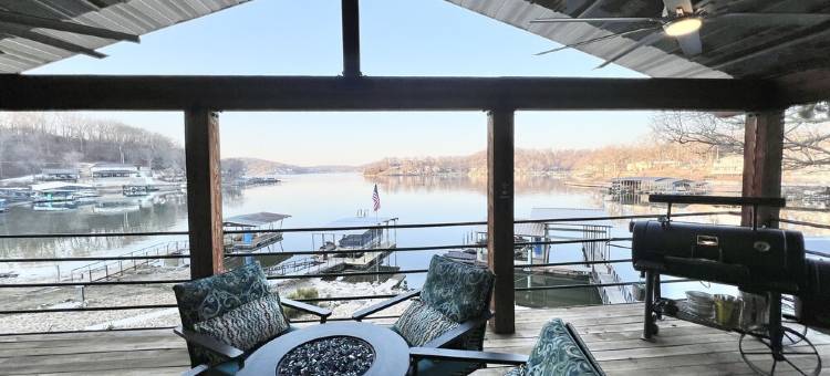 温馨家庭度假屋, 景色优美, 配有私人码头和开放式船位!(Cozy family home, beautiful views, private dock and open boat slip!)图片