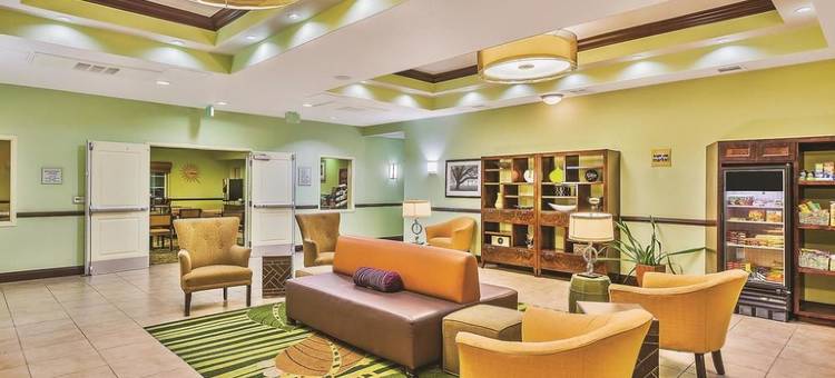 弗雷斯诺西北拉昆塔温德姆套房酒店(La Quinta Inn & Suites by Wyndham Fresno Northwest)图片