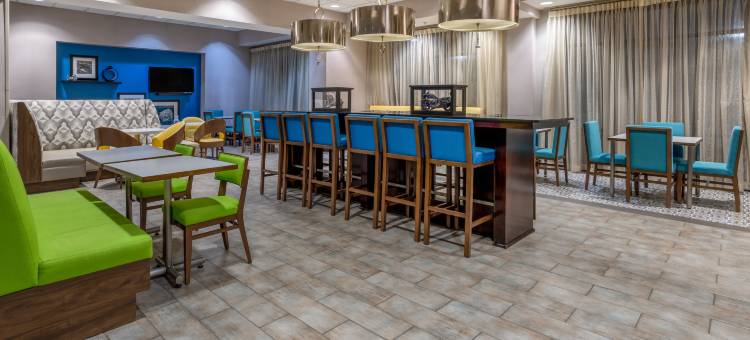 伯明翰利兹欢朋酒店(Hampton Inn Birmingham/Leeds)图片