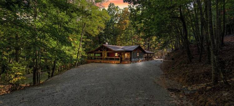 Trails End Lodge - 5 Br Cabin in Morganton with Games, WiFi, Hot Tub图片