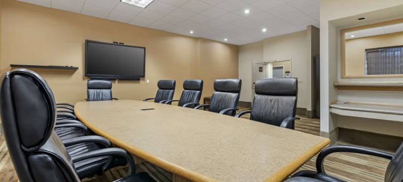 因塔内与高地俱乐部贝斯特韦斯特优质酒店(Best Western Plus InnTowner Madison)图片