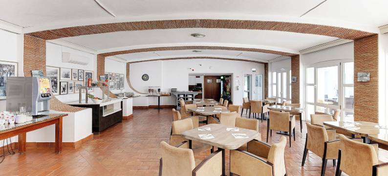 卡武埃鲁广场酒店(Hotel Carvoeiro Plaza)图片