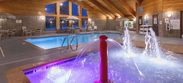 弗格斯福尔斯美吟温德姆酒店及会议中心(AmericInn by Wyndham Fergus Falls Conference Center)图片