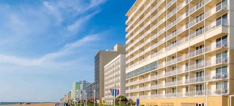 海滨舒适套房酒店(Comfort Suites Beachfront)图片