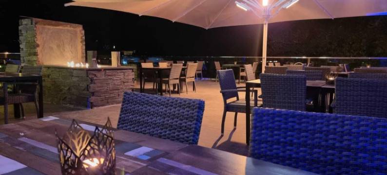 艾布顿恩庄园酒店(Aberdunant Hall)图片