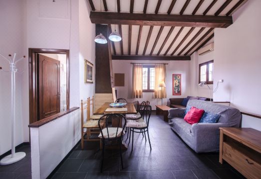 View to the Duomo Just Infront of Pitti PalaceHotel Overview