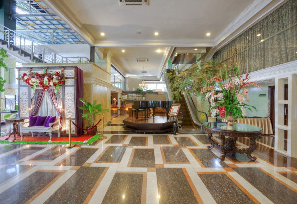 Amos Cozy Hotel & Convention Hall Hotel Overview