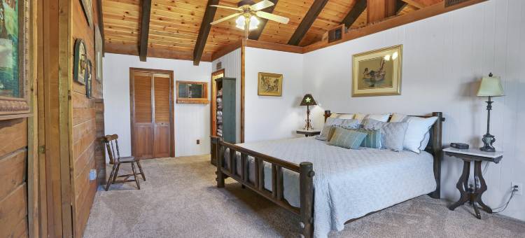 Rustic Luxury and Game Room - Enchanting River Haven图片