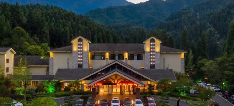 洪雅岷江东湖·瓦屋山居温泉度假酒店图片