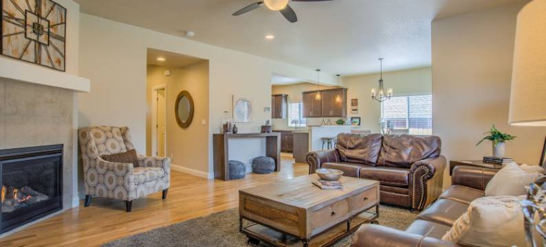 4卧室派克斯峰景色，离徒步和餐饮只有几分钟！！(4Bd Pikes Peak Views Minutes to Hiking & Dining)图片