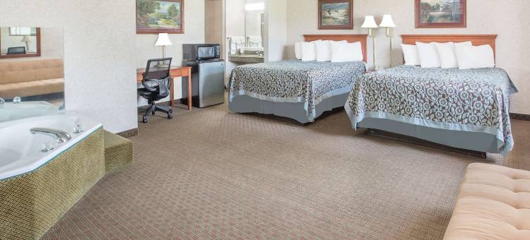 布琳克利戴斯套房酒店(Days Inn & Suites by Wyndham Brinkley)图片