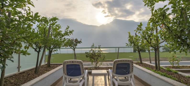 加尔达套房酒店 - 限成人(Garda Suite Hotel)图片