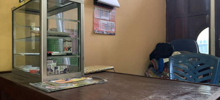 奥维斯玛阿瓦尔法贾尔伊斯兰旅馆，靠近布卢昆巴Mars健身房(Hotel O Wisma Awal Fajar Syariah Near Mars Gym Bulukumba)图片