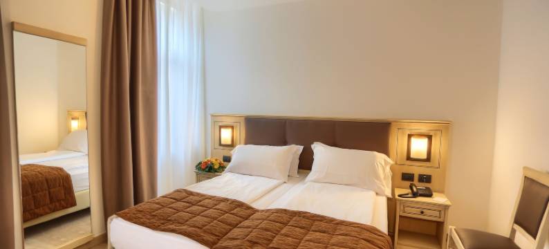 欧罗巴酒店 - 天空游泳池及全景(Hotel Europa - Skypool & Panorama)图片