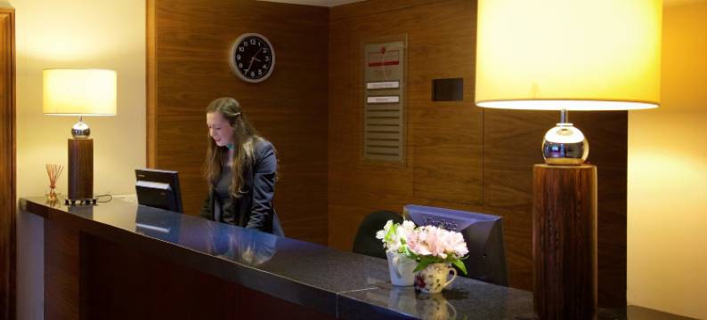 斯托波特庄园酒店(Stourport Manor Hotel)图片