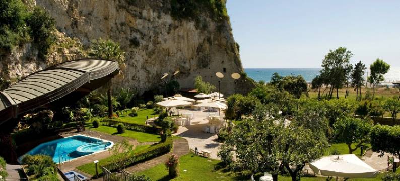 塞拉普酒店(Hotel Serapo)图片