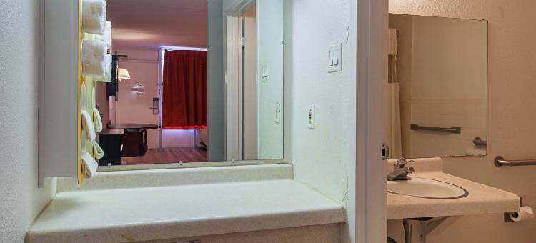 乔治亚州提夫顿6号汽车旅馆(Motel 6 Tifton, GA)图片