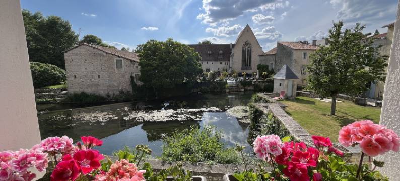 布鲁耶尔酒店(Les Bruyeres Chambres Dhotes et Gite)图片