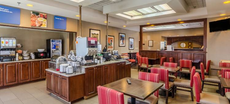 布莱克斯堡大学区舒适酒店(Comfort Inn Blacksburg University Area)图片