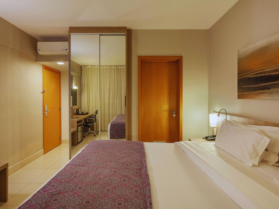 庞普利亚凯艺酒店