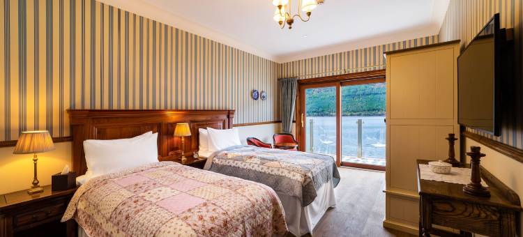 呢喃松树旅馆(The Whispering Pine Lodge)图片