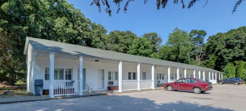 哈密尔顿乡村酒店(Hamilton Village Inn)图片