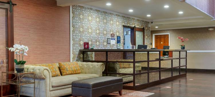 布鲁克赛德贝斯特韦斯特优质酒店(Best Western Plus Brookside Inn)图片