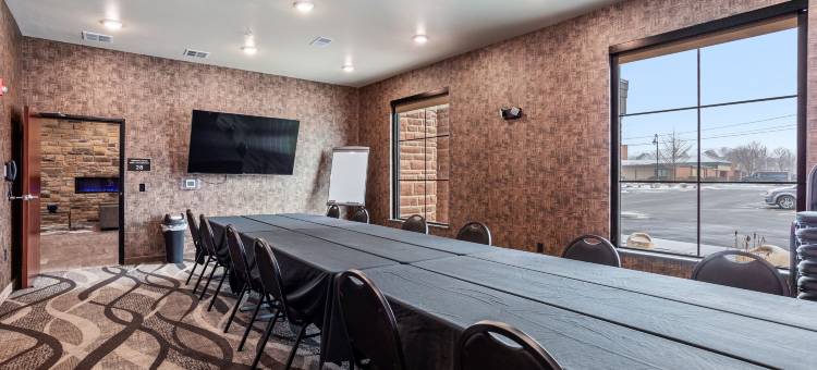 鹅卵石套房酒店-小滑道(Cobblestone Hotel & Suites - Little Chute)图片