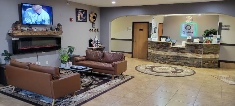 萨利娜国家森林区品质套房酒店(Quality Inn & Suites Salina National Forest Area)图片