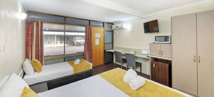 比洛埃拉中心汽车旅馆和格雷维利亚牛排馆和酒吧(Biloela Centre Motel & Grevillea Steakhouse & Bar)图片