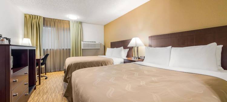 莱西I-5凯艺套房酒店(Quality Inn & Suites Lacey Olympia)图片