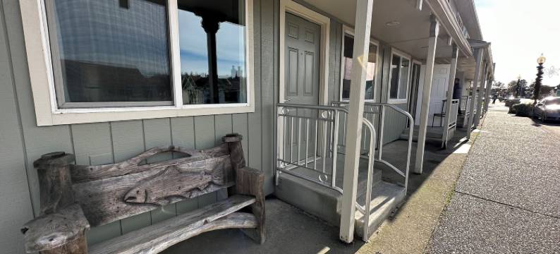 海滨套房酒店(Coastal Inn and Suites)图片