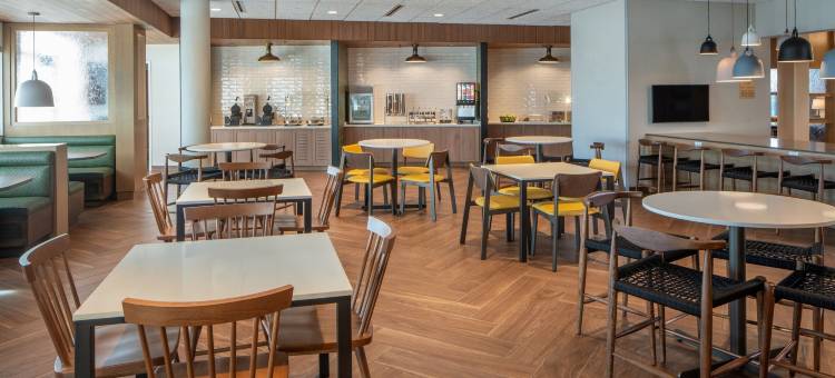 亨茨维尔红石网关费尔菲尔德套房酒店(Fairfield Inn & Suites Huntsville Redstone Gateway)图片