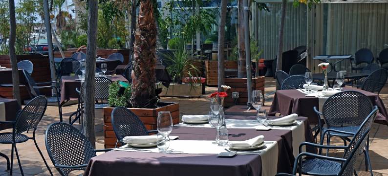 锡切斯港酒店(Hotel Port Sitges)图片