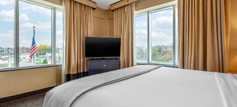 阿克伦-坎顿机场坎布里亚酒店(Cambria Hotel Akron - Canton Airport)图片