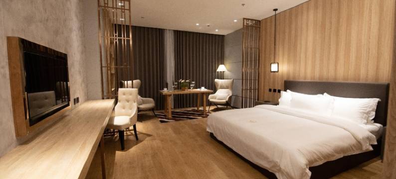 那牙市蓝莲花酒店(Lotus Blu Hotel Naga)图片