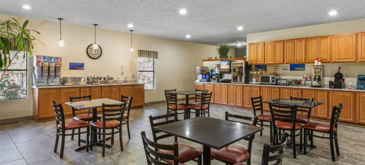 松泉贝斯特韦斯特酒店(Best Western Pine Springs Inn)图片