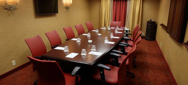 夏洛茨维尔-大学区欢朋套房酒店(Hampton Inn & Suites Charlottesville-at the University)图片